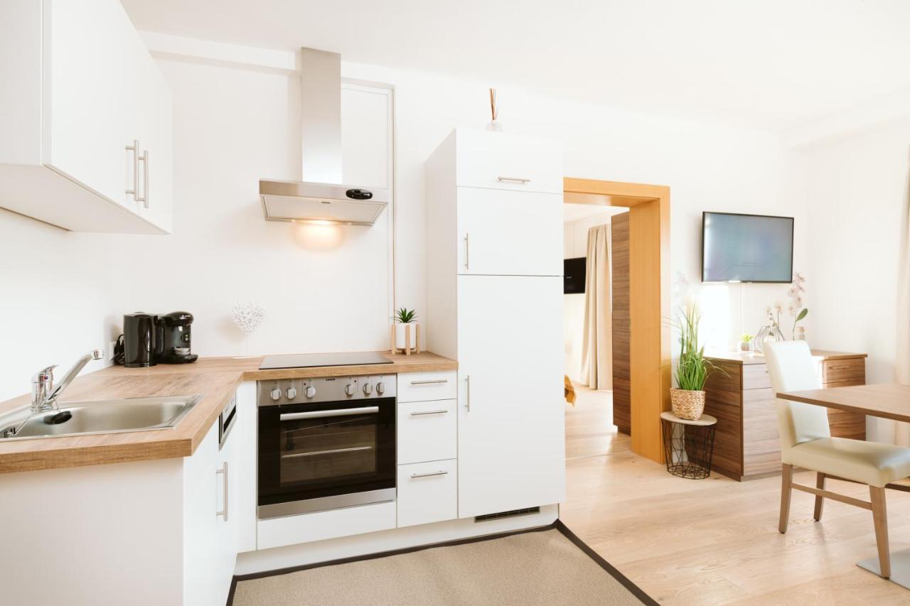 Haus Aussicht - Ferienwohnungen Velden Velden am Wörthersee Exterior foto